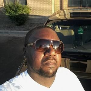 Meet your Posher, Derrick